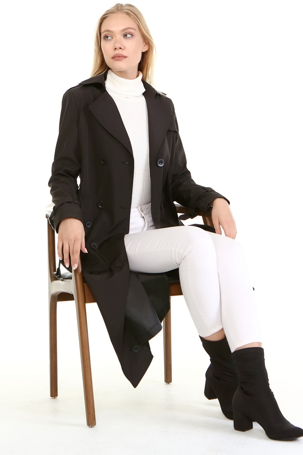 Trenchcoat mit Gürtel und Doppelreihe