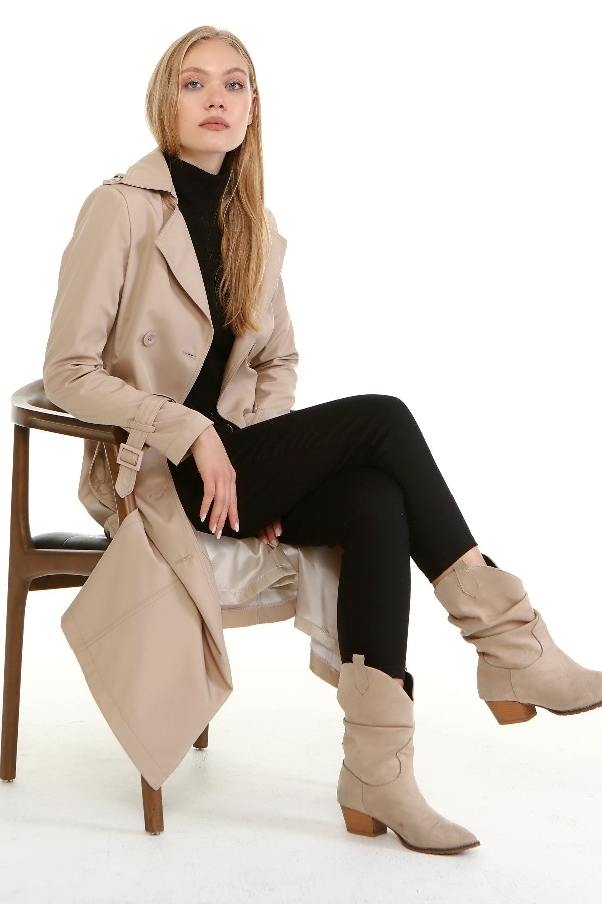 Trenchcoat mit Gürtel und Doppelreihe